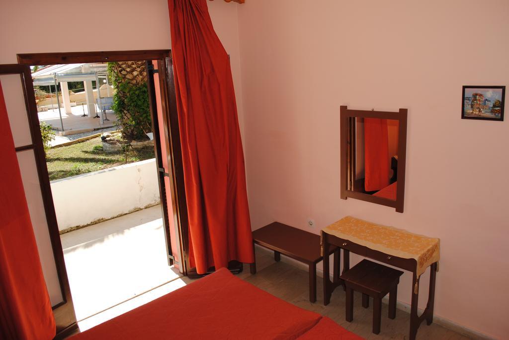 Hotel Olga Agios Stefanos Avliotes  Bagian luar foto