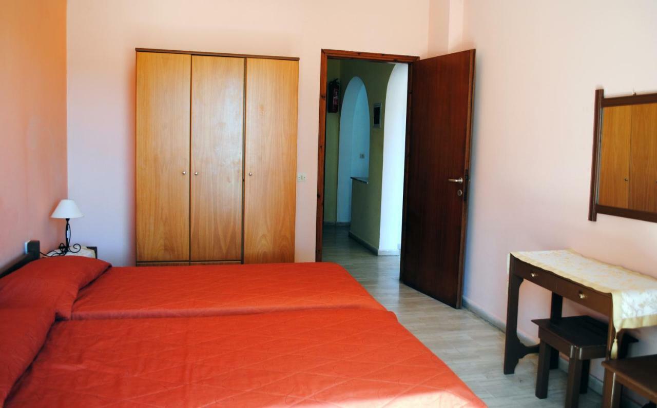 Hotel Olga Agios Stefanos Avliotes  Bagian luar foto